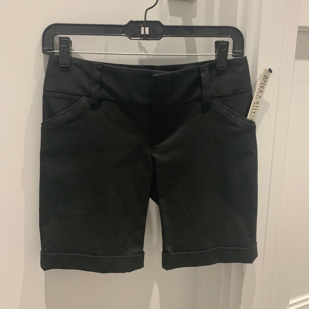 NEW Alice + Olivia Black Women’s Shorts size 0 nwt